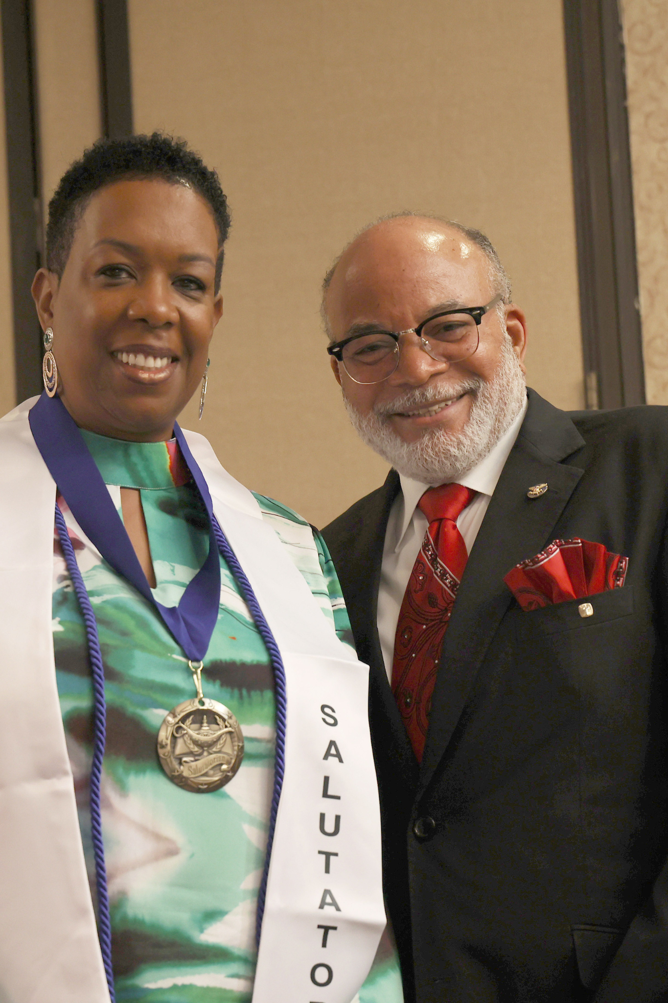 Dr. underwood pictured with alumni